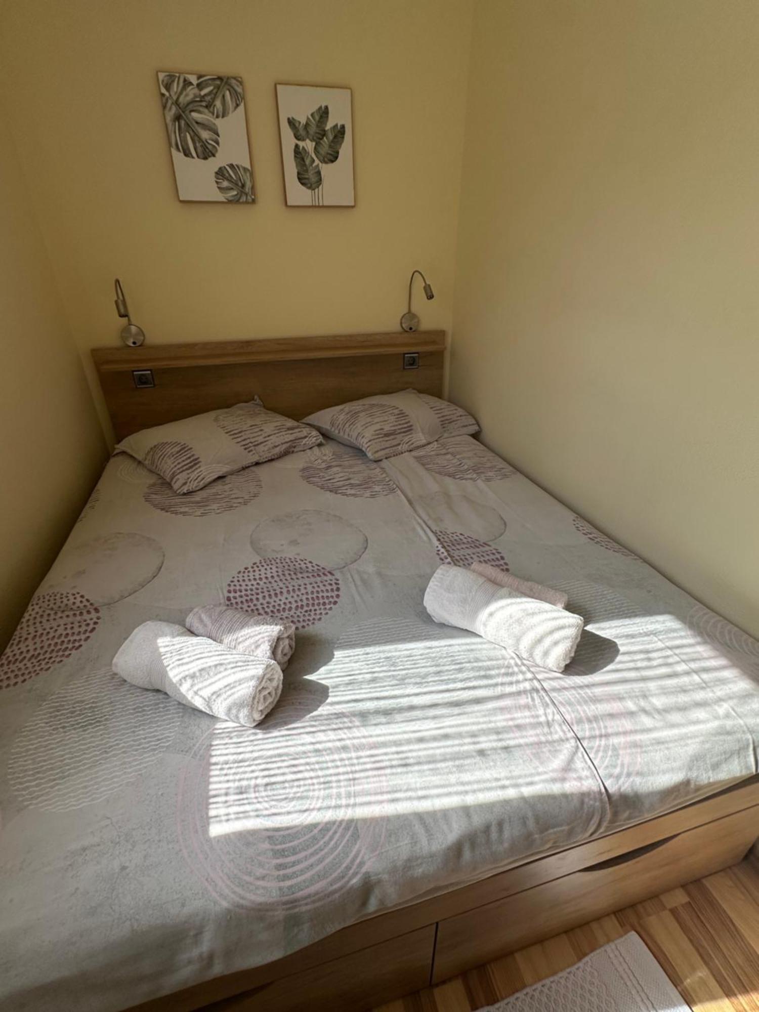 Apartmani Dora I Kati Orebić Exteriör bild