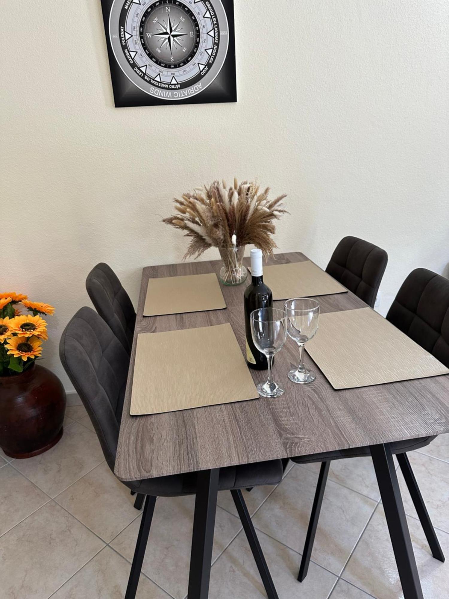 Apartmani Dora I Kati Orebić Exteriör bild