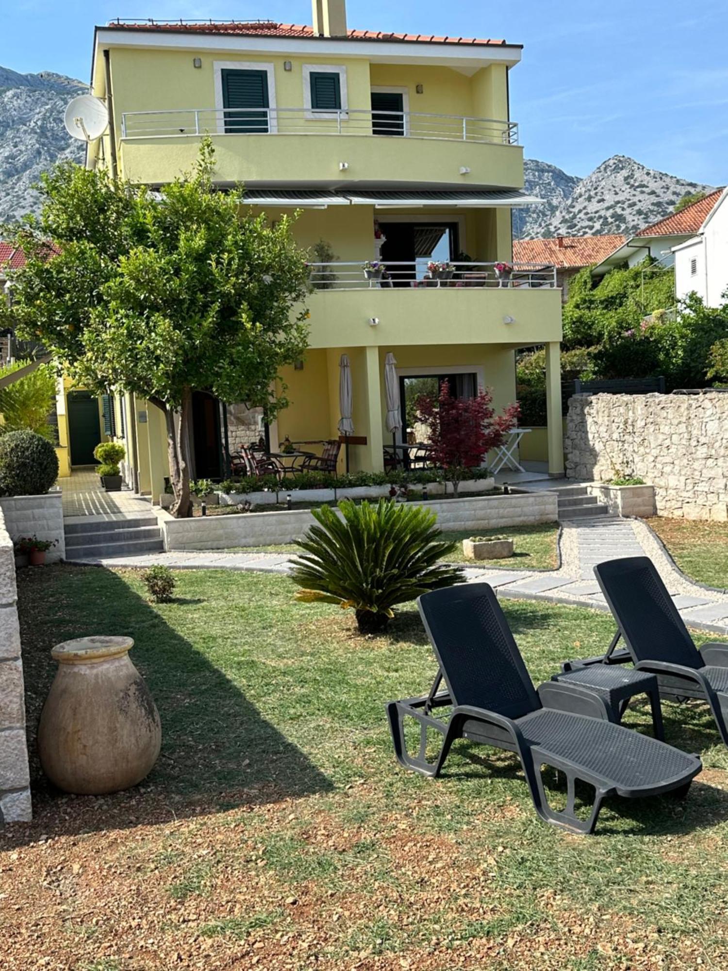 Apartmani Dora I Kati Orebić Exteriör bild