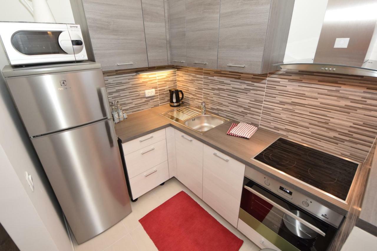 Apartmani Dora I Kati Orebić Exteriör bild